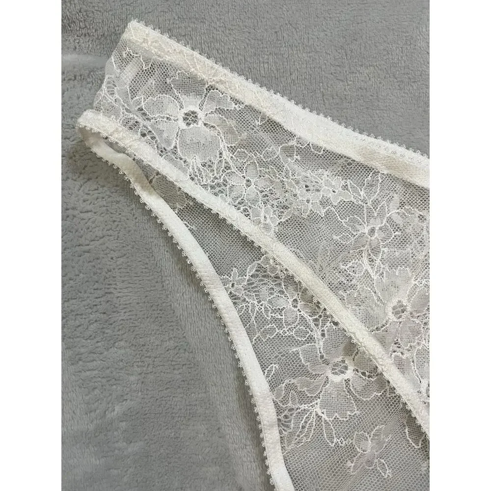 Skims 4X Ultra Fine Floral Lace Bikini Panties in Marble Delicate NEW with tags
